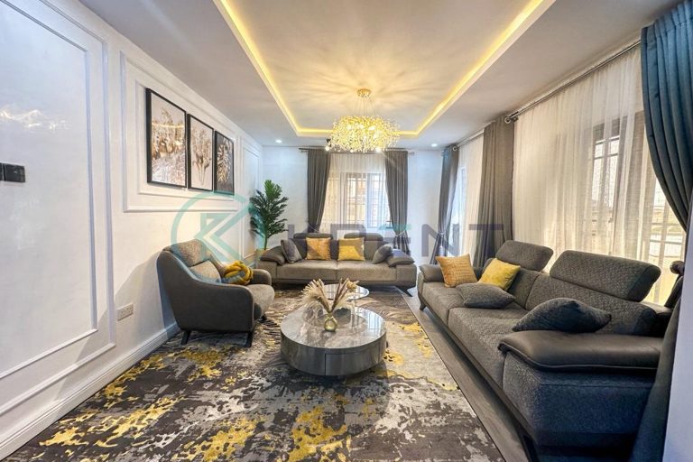 property-6929aed8dd0fb1000d1ce64b-1764339702623-cover (2)